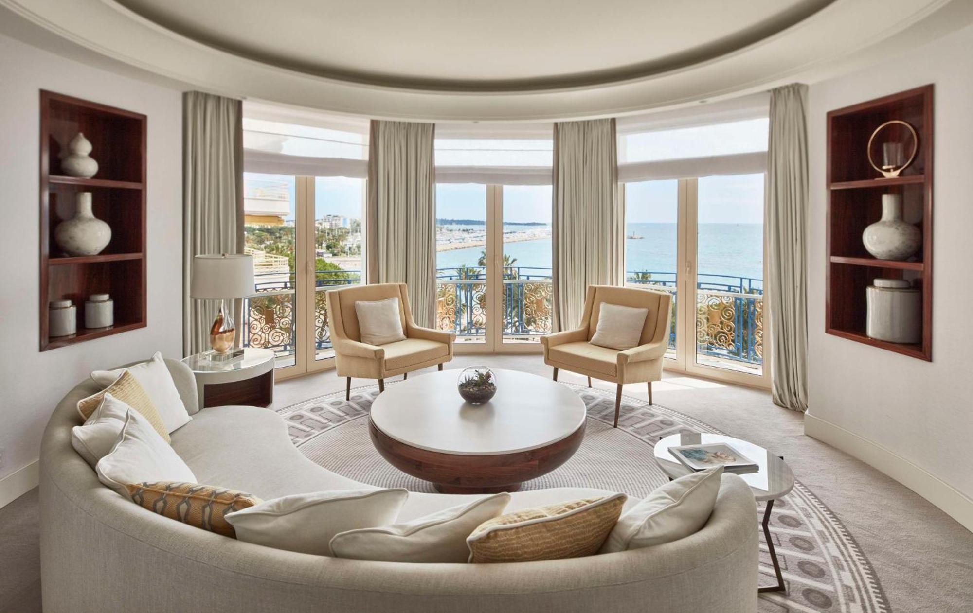 호텔 마티네즈 인 더 언바운드 컬렉션 바이 하얏트 칸느 외부 사진 Suite at the InterContinental Carlton Cannes